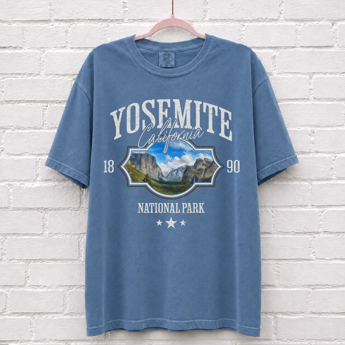 Yosemite National Park Landscape T-Shirt in Blue Jean