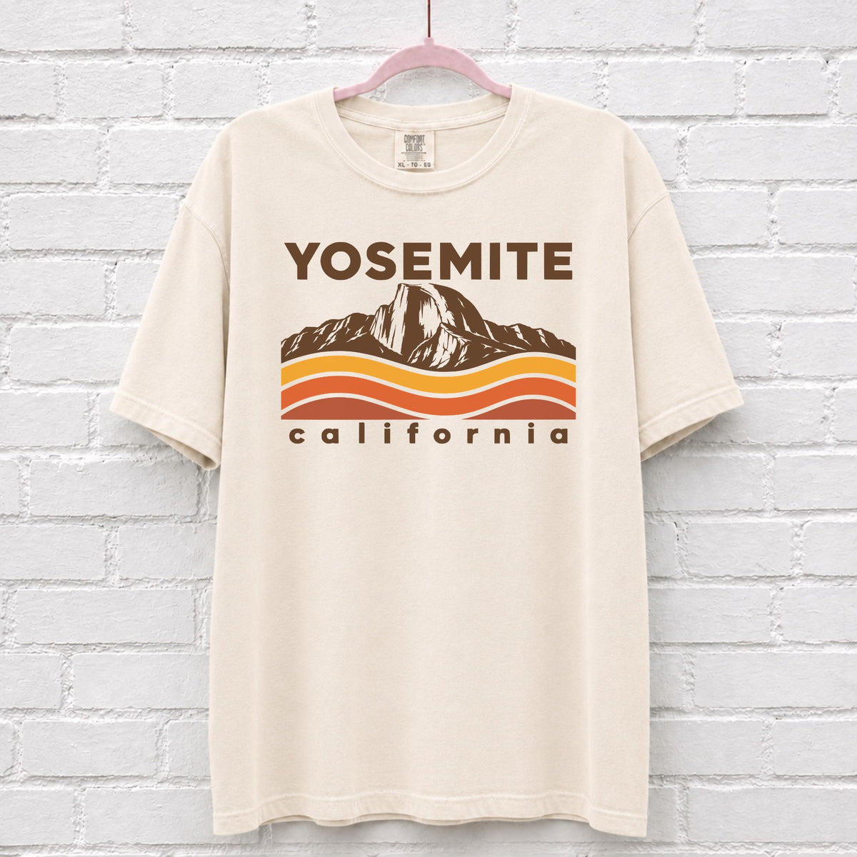 Yosemite California Sunset Wave T-Shirt in Ivory