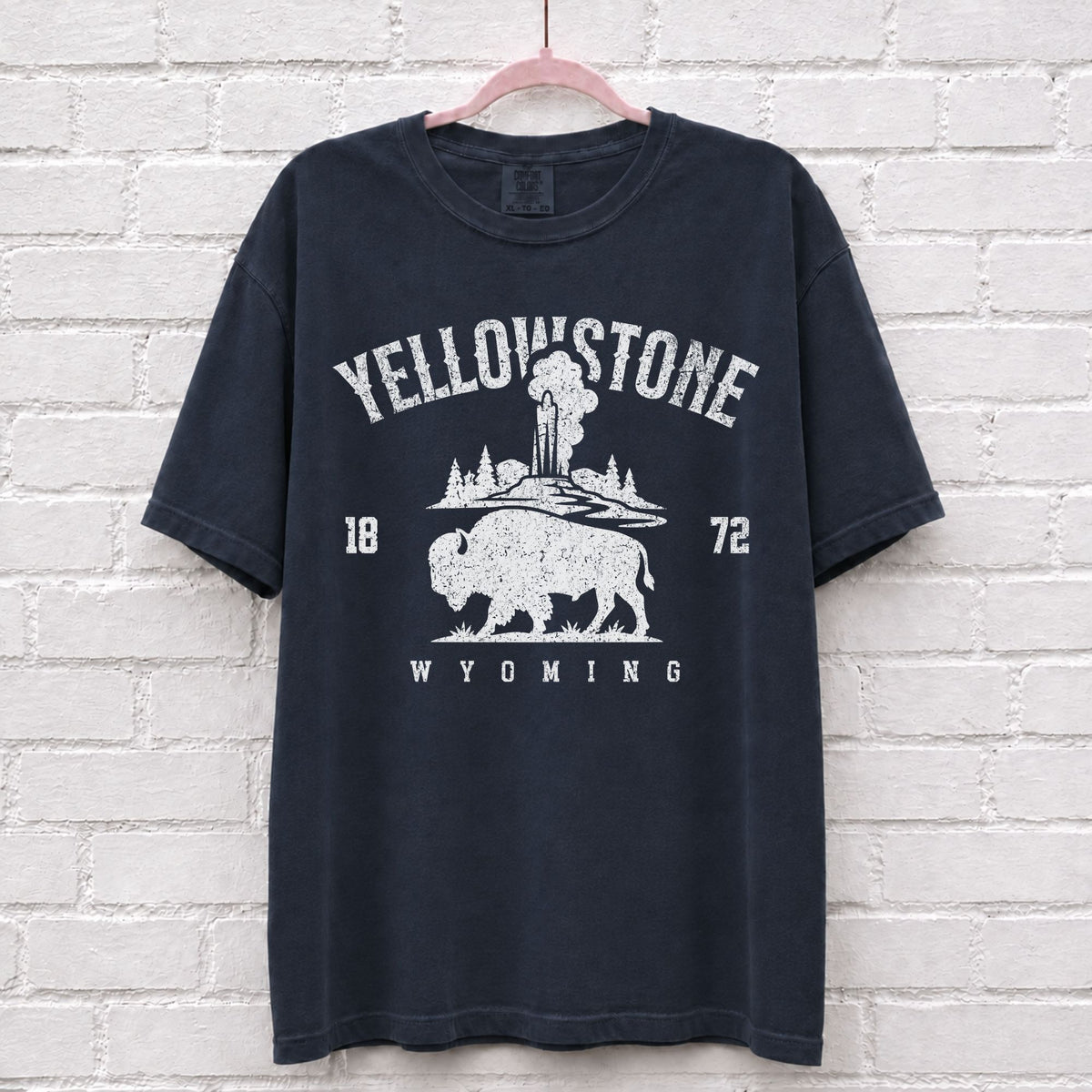 Yellowstone Wyoming Bison Graphic T-Shirt