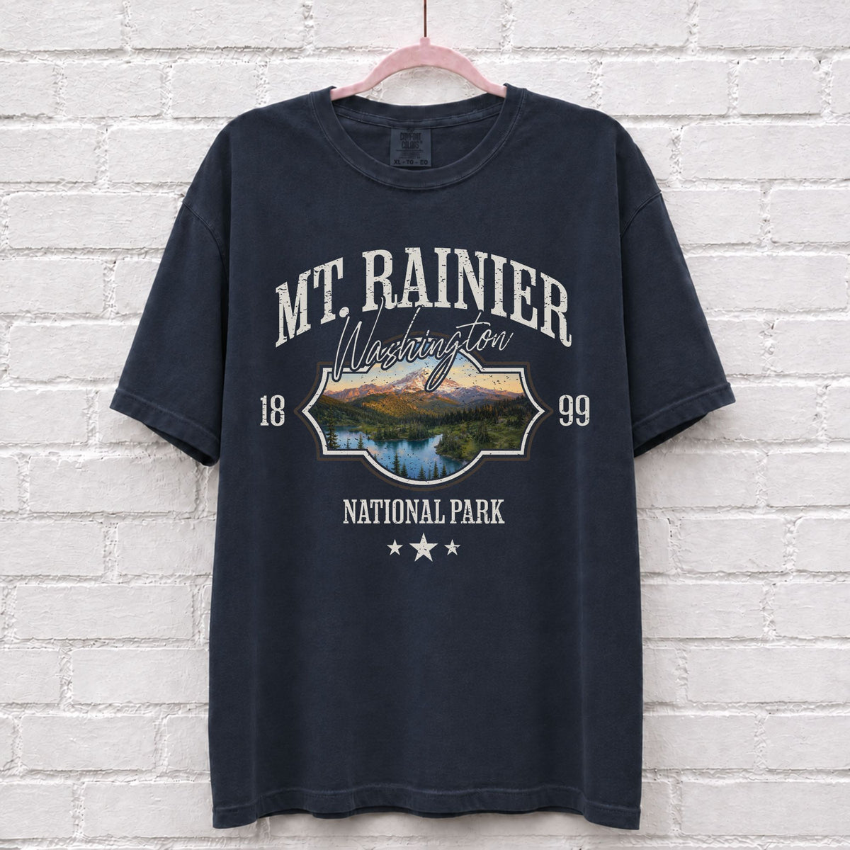 Mount Rainier National Park Washington T-Shirt in True Navy