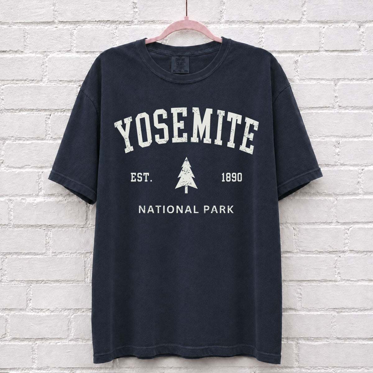 Vintage Yosemite National Park Est 1890 T-Shirt in True Navy