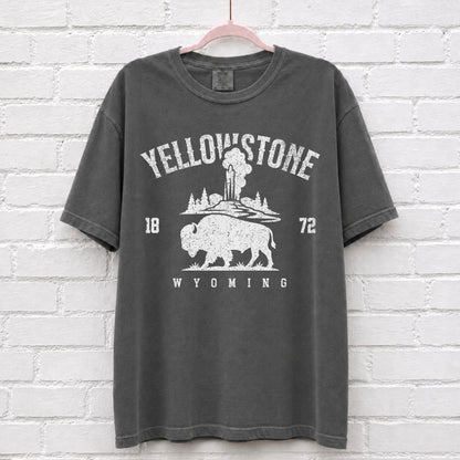 Yellowstone Wyoming Bison Graphic T-Shirt