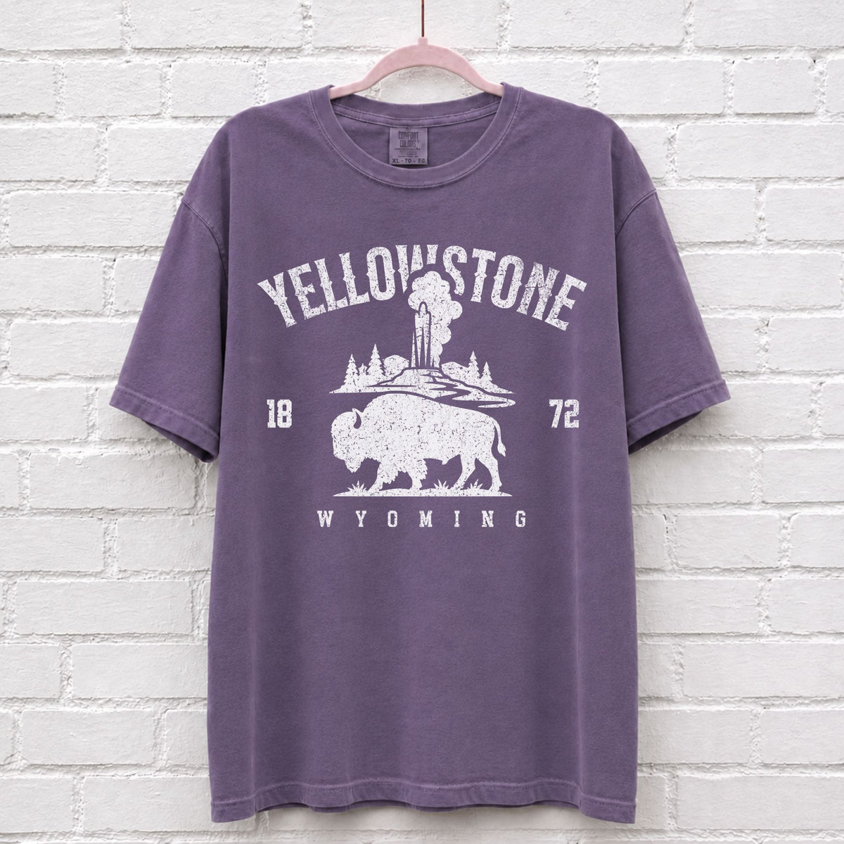 Yellowstone Wyoming Bison Graphic T-Shirt