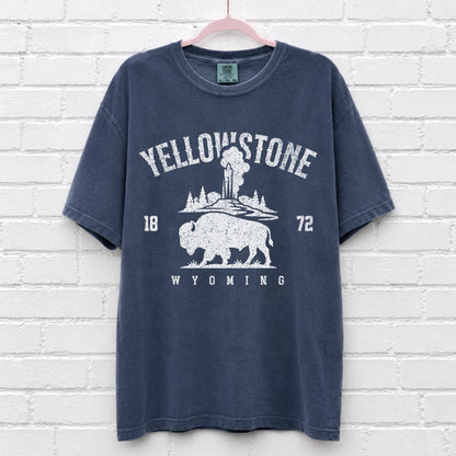 Yellowstone Wyoming Bison Graphic T-Shirt