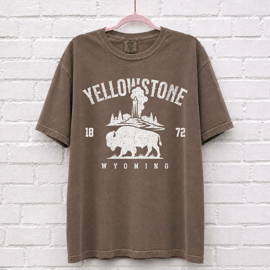 Yellowstone Wyoming Bison Graphic T-Shirt