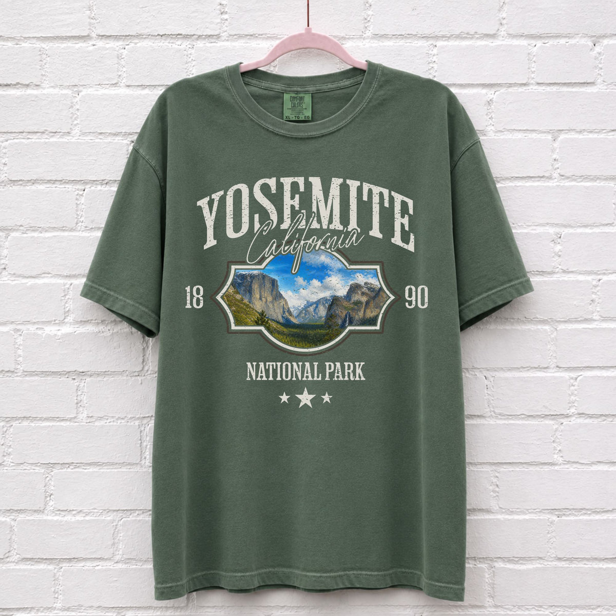 Yosemite National Park Landscape T-Shirt in Moss